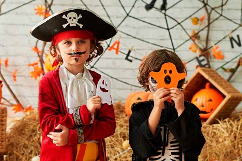 Easy-To-Do Boys Halloween Costumes And Makeup