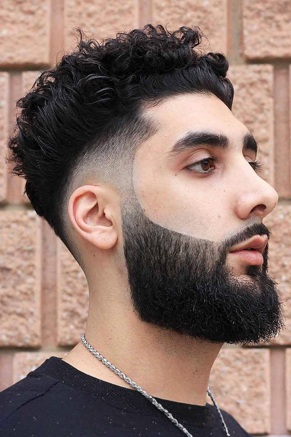 Messy Wavy Textured Blonde Undercut Pixie - The Latest Hairstyles for Men  and Women (2020) - Hairstyleology