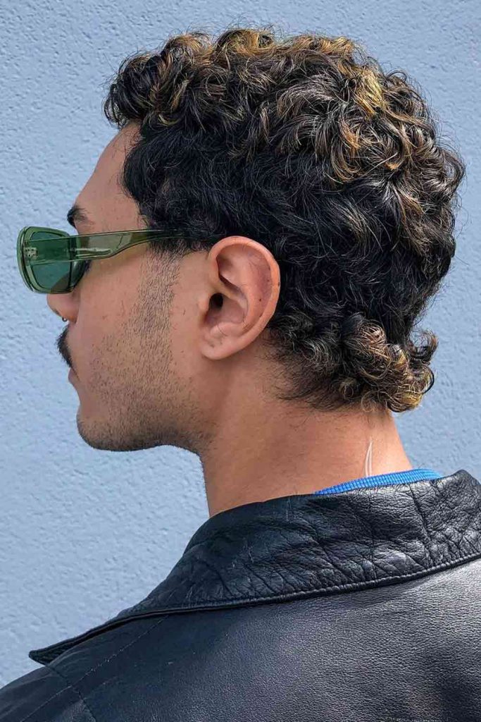 Curly Mullet #shortcurlyhaircuts #shortcurlyhairstyles #shortcurlyhair men #shortcurlyhair