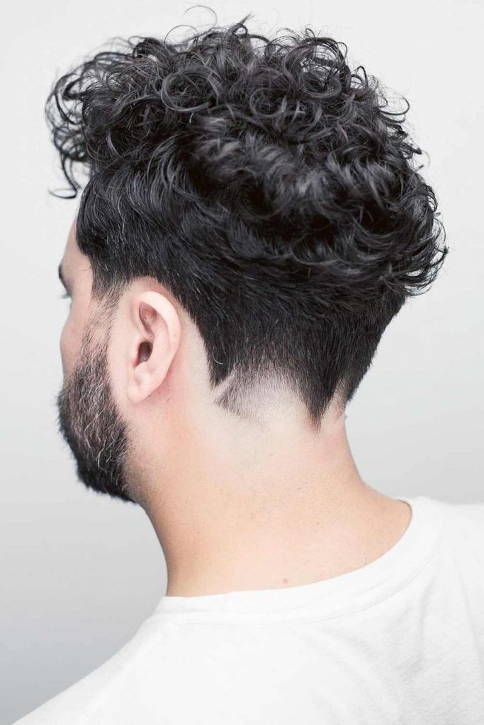 Tousled Top + Shorter Sides #shortcurlyhaircuts #shortcurlyhairstyles #shortcurlyhair men #shortcurlyhair