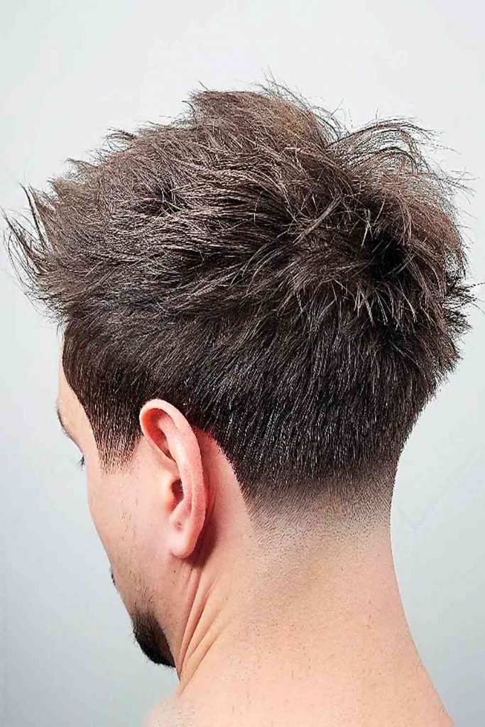 Back Of Head Stock Photos and Pictures | Getty Images | Mens hairstyles,  Hair styles, Hair sketch