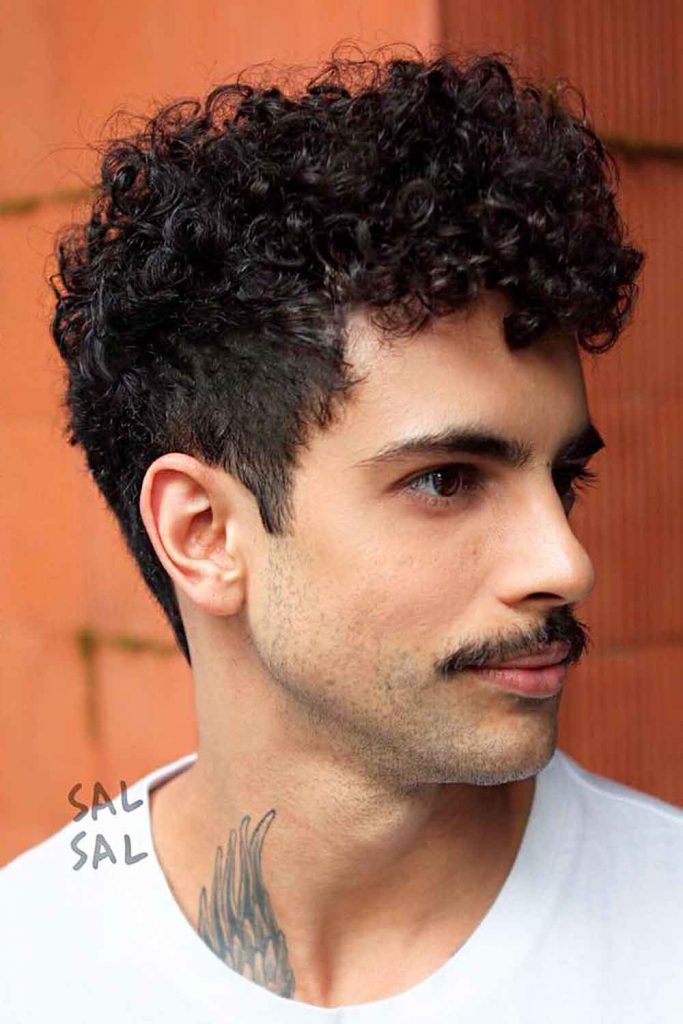 Short To Medium Tapered Curly Hair #curlyhairmen #shortcurlyhairstyles #curlyhairstylesformen #menwithcurlyhair