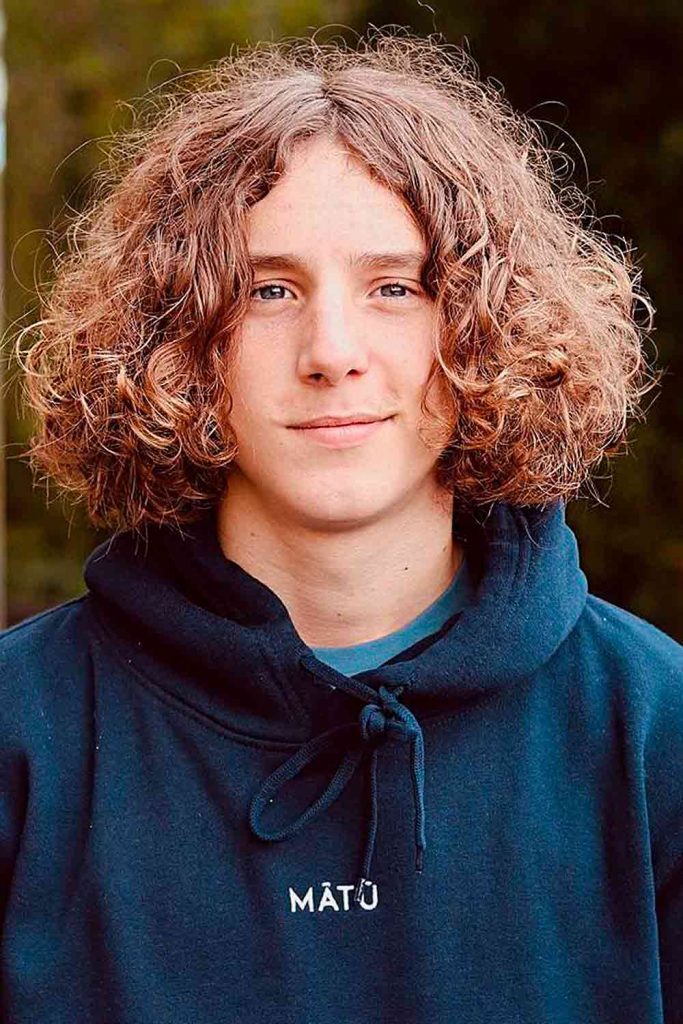 Curly Bob With Center Parting #boyslonghaircuts #longhaircutsforboys #boyslonghairstyles