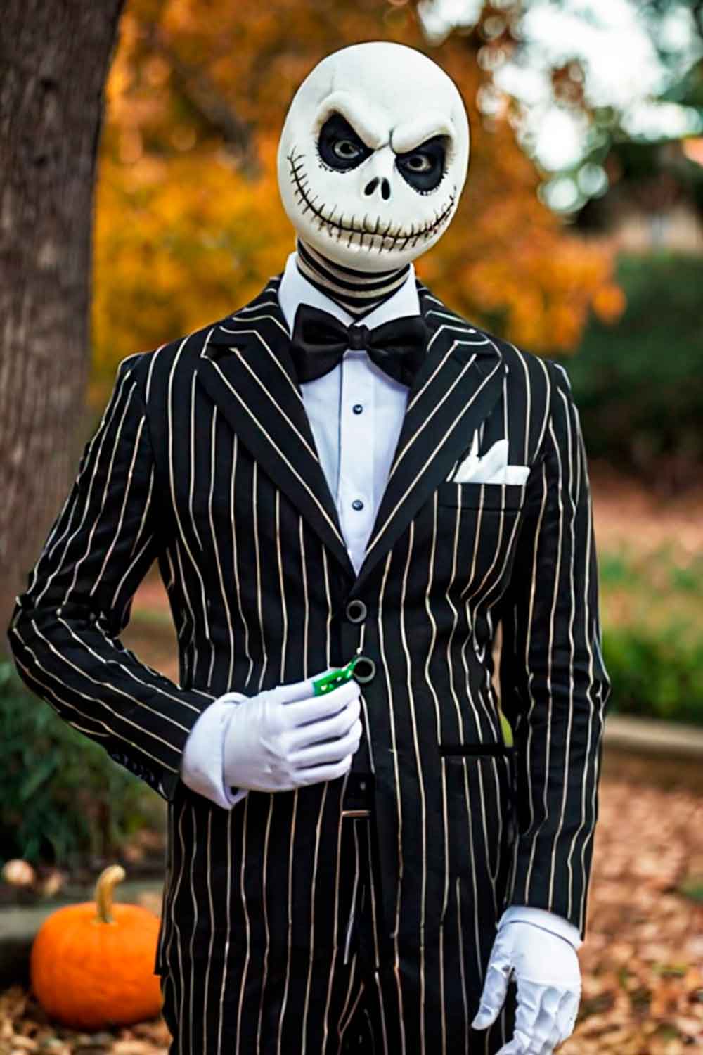 Jack Skellington Halloween Costume Ideas #halloweencostumemen #menshalloweencostumes #halloweencostumeideas