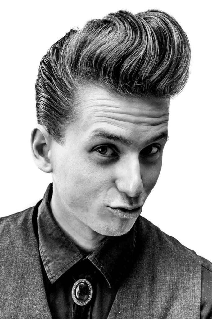 Long Pompadour Haircut #pompadour #pompadourhaircut #pompadourhairstyle